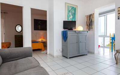 Accommodation:&nbsp;Graciosa Blanco 274.1