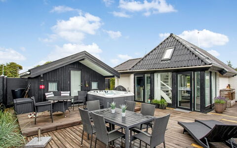 Solfrid - 150M from the Sea: Roof, House, Home, Cottage, Door, Siding, Deck, Porch, Plank, Hardwood