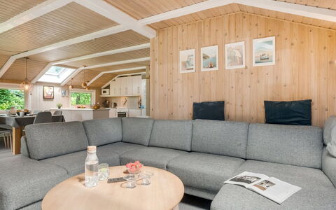 Annaline - 10Km from the Sea: Wood, Interior Design, Home, Living Room, Furniture, Floor, Couch, Ceiling, Hardwood