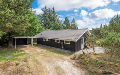 Jannick - 1.5Km from the Sea