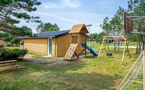 Dirtje - 200M from the Sea: Wood, Cottage, Roof, Land Lot, Garden Buildings, Shed, Shade, Garden, Backyard, Lawn