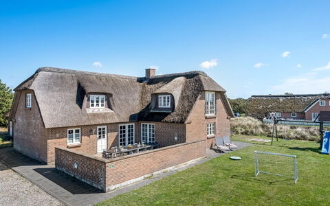 Adia - 300M from the Sea: Cottage, Shed, Hut, Farmhouse, Prairie, Shack, Barn, Log Cabin, Garden Buildings