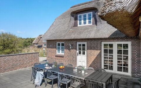 Adia - 300M from the Sea: Cottage, Shed, Hut, Farmhouse, Prairie, Shack, Barn, Log Cabin, Garden Buildings