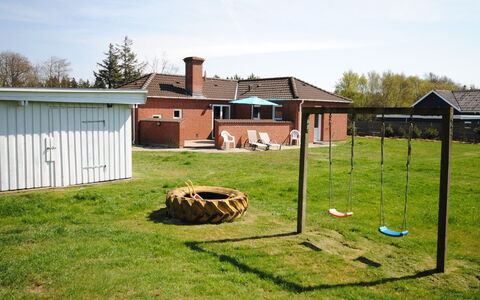 Pernilla - 2Km from the Sea: Grass, Land Lot, Lawn, Garden, Backyard, Yard, Shade, Landscaping, Garden Buildings, Park