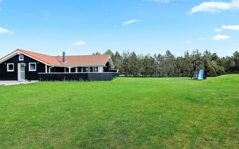 Stense - 900M from the Sea: Cottage, Shed, Hut, Farmhouse, Prairie, Shack, Barn, Log Cabin, Garden Buildings