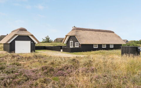 Kajin - 200M from the Sea: Wood, Roof, Architecture, Home, House, Cottage, Siding, Hardwood, Slope, Estate