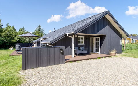 Joseline - 1.8Km from the Sea: Roof, House, Home, Cottage, Door, Siding, Deck, Porch, Plank, Hardwood