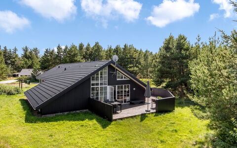 Joseline - 1.8Km from the Sea: Roof, House, Home, Cottage, Door, Siding, Deck, Porch, Plank, Hardwood