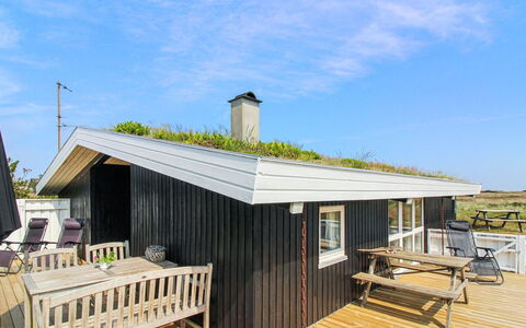 Scarlett - 300M from the Sea: Wood, Roof, House, Home, Cottage, Hardwood, Plank, Deck, Shade, Balcony