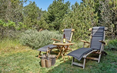 Raili - 1.5Km from the Sea: Cottage, Shed, Hut, Farmhouse, Prairie, Shack, Barn, Log Cabin, Garden Buildings