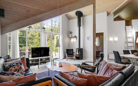 Femmy - 600M from the Sea: Interior Design, Wood, Ceiling, Furniture, Couch, Living Room, Flooring, Home, Floor, Room