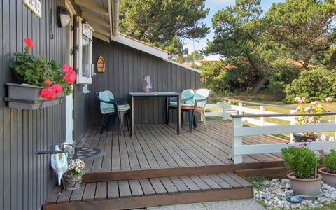 Rokil - 400M from the Sea: Wood, Roof, Architecture, Home, House, Cottage, Siding, Hardwood, Slope, Estate