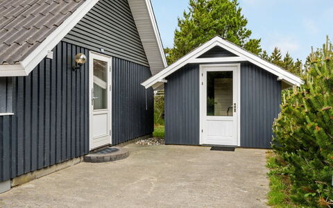 Emmi - 2.5Km from the Sea: Roof, House, Home, Cottage, Door, Siding, Deck, Porch, Plank, Hardwood