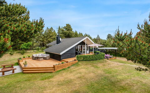 Elske - 1.1Km from the Sea: House, Home, Cottage, Shrub, Roof, Porch, Estate, Landscaping, Farmhouse