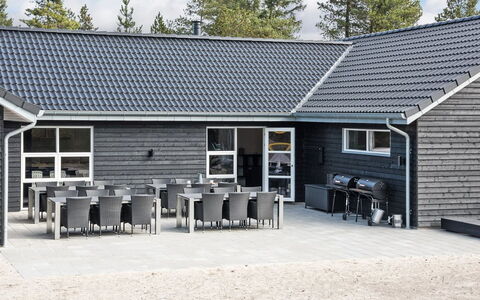Jeneke - 1.6Km from the Sea: House, Home, Cottage, Estate, Yard, Farmhouse, Siding, Garden Buildings, Porch