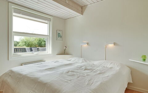 Emilia - 1.8Km from the Sea: Wall, Interior Design, Ceiling, Bedroom, Flooring, Wood, Bed, Floor, Bed Sheet, Bedding
