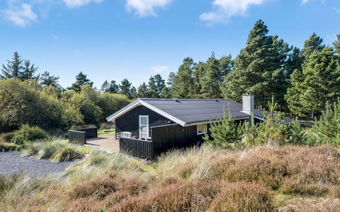 Eirik - 2.5Km from the Sea: House, Home, Cottage, Estate, Yard, Farmhouse, Siding, Garden Buildings, Porch