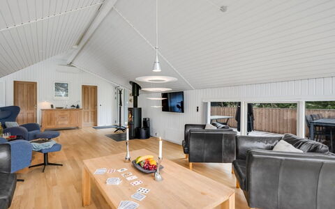 Adde - 1Km from the Sea: Roof, House, Residential Area, Home, Estate, Cottage, Design