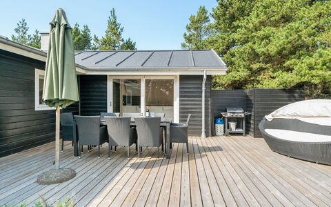 Solgunn - 900M from the Sea: Wood, Roof, Architecture, Home, House, Cottage, Siding, Hardwood, Slope, Estate