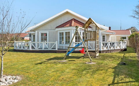 Alfredine - 1Km from the Sea: Wood, Roof, Architecture, Home, House, Cottage, Siding, Hardwood, Slope, Estate