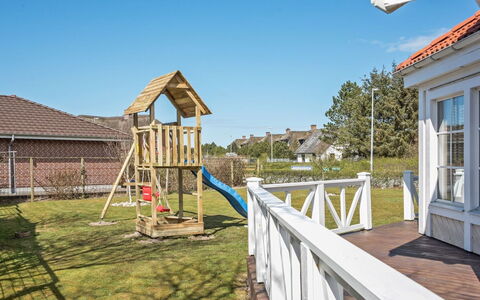 Alfredine - 1Km from the Sea: Wood, Roof, Architecture, Home, House, Cottage, Siding, Hardwood, Slope, Estate