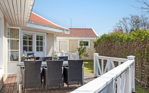 Alfredine - 1Km from the Sea: Wood, Roof, Architecture, Home, House, Cottage, Siding, Hardwood, Slope, Estate