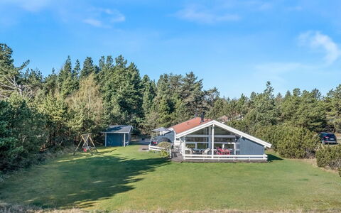 Eltje - 4Km from the Sea: House, Roof, Home, Cottage, Shed, Garden Buildings, Siding, Yard, Log Cabin, Hut