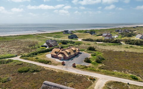 Stillan - 150M from the Sea: House, Home, Roof, Residential Area, Cottage, Estate, Farmhouse, Lawn, Landscaping, Siding