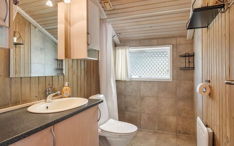 Valpuri - 1.3Km to the Fjord: Plumbing Fixture, Bathroom Sink, Flooring, Sink, Wood, Floor, Bathroom, Interior Design, Tap, Ceiling