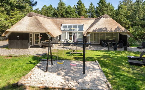 Verna - 800M from the Sea: Thatching, Cottage, House, Roof, Home, Farmhouse, Hut, Estate, Village