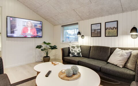 Ria - 250M from the Sea: Interior Design, Flooring, Ceiling, Floor, Home, Living Room, Couch, Furniture, Light Fixture, Room
