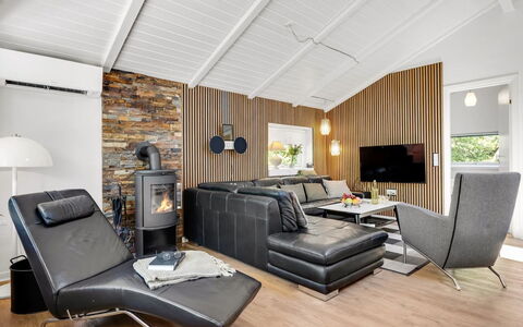 Famke - 1Km from the Sea: Interior Design, Couch, Furniture, Living Room, Flooring, Wood, Ceiling, Floor, Room, Home