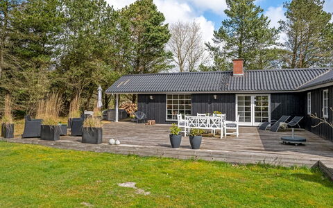 Ufred - 1.3Km to the Fjord: Roof, Home, House, Siding, Cottage, Composite Material, Door, Sash Window, Estate, Chimney