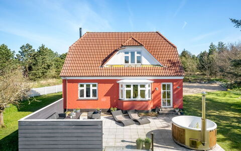 Thorlak - 1Km from the Sea: House, Roof, Home, Cottage, Estate, Siding, Garden, Farmhouse, Garden Buildings, Yard