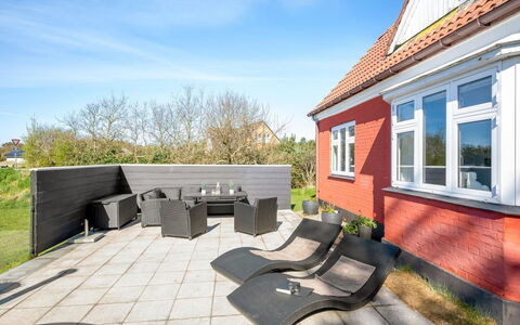 Thorlak - 1Km from the Sea: Cottage, Shed, Hut, Farmhouse, Prairie, Shack, Barn, Log Cabin, Garden Buildings