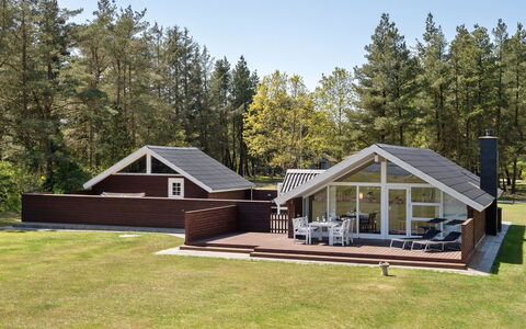 Saila - 500M to the Fjord: Home, Cottage, Door, Estate, Shade, Siding, Hardwood, Garden Buildings, Porch, Design