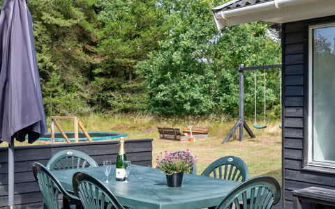 Hildulf - 2Km from the Sea: Grass, Grassland, Landscape, Ecoregion, Plain, Plant Community, Land Lot, Outdoor Furniture, Prairie, Shrubland