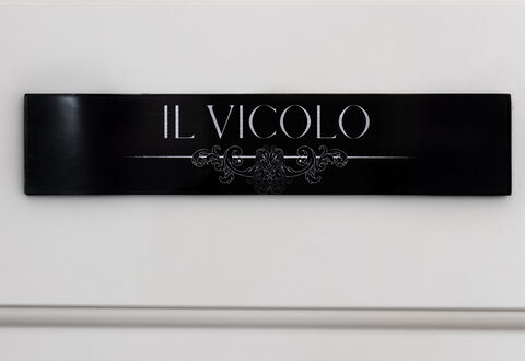 Donna Rosa Holiday Home: Rectangle, Font, Fashion Accessory, Metal, Signage, Logo, Electric Blue