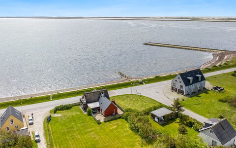 Edvardsine - 20M to the Fjord: Grass, Grassland, Landscape, Ecoregion, Plain, Plant Community, Land Lot, Outdoor Furniture, Prairie, Shrubland