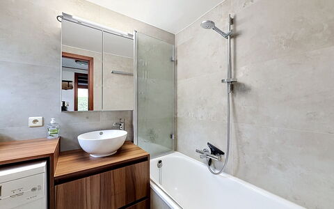 Edelweiss with Parking: Bathroom, Plumbing Fixture, Flooring, Wall, Floor, Interior Design, Bathtub, Sink, Tap, Plumbing