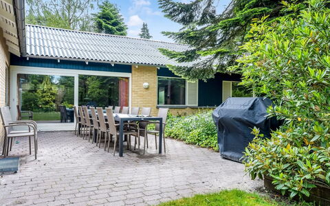Siggut - 100M from the Sea: Roof, House, Home, Cottage, Door, Siding, Deck, Porch, Plank, Hardwood