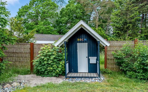 Siggut - 100M from the Sea: Roof, House, Home, Cottage, Door, Siding, Deck, Porch, Plank, Hardwood