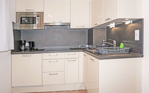 Accommodation:&nbsp;Studio 1 107.1