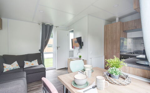 Accommodation:&nbsp;Tiny Haus Heidi 200.34