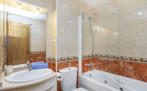 Vistamar Ii - Marina D'Or: Bathroom, Plumbing Fixture, Sink, Bathroom Sink, Interior Design, Flooring, Bathtub, Tap, Floor, Plumbing