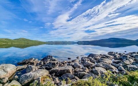 Hehku: Sky, Blue, Water, Water Resources, Cloud, Body Of Water, Green, Nature, Rock, Natural Landscape