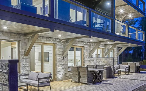 Naava Chalet 104: Porch, Composite Material, Balcony, Deck, Shade, Concrete, Beam, Estate, Hardwood, Design