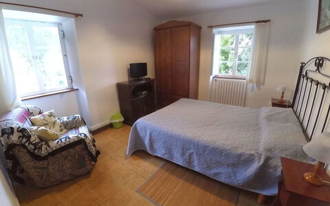 El Olivo: Bedroom, Bed, Furniture, Room, Property, Bed Sheet, Floor, Bed Frame, Interior Design, Bedding