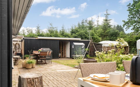 Juste - 1.7Km from the Sea: Wood, Outdoor Table, Garden, Outdoor Furniture, Cottage, Backyard, Shade, Yard, Chair, Garden Buildings