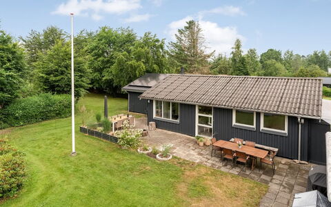 Juste - 1.7Km from the Sea: Grass, Building, Roof, House, Home, Residential Area, Cottage, Shrub, Architecture, Land Lot